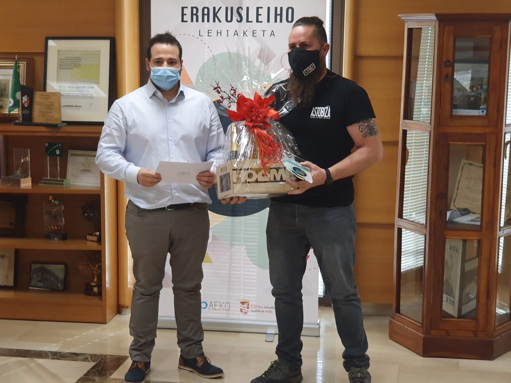 Premio-mejor-escaparate-Ayala-Bodega-Astobiza-1024x768 Ganadores de los premios del VII Concurso de Escaparates de Ayala