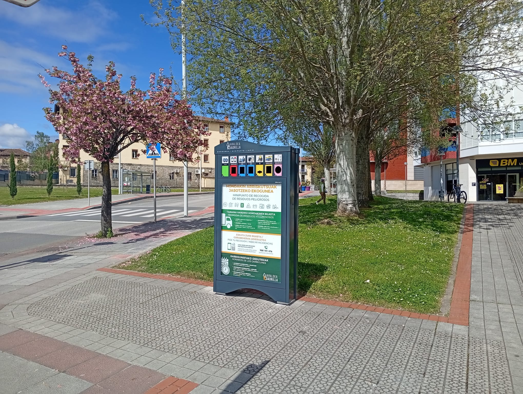 Araba La Cuadrilla de Aiaraldea renueva y refuerza su red de minipuntos limpios-ekoguneak